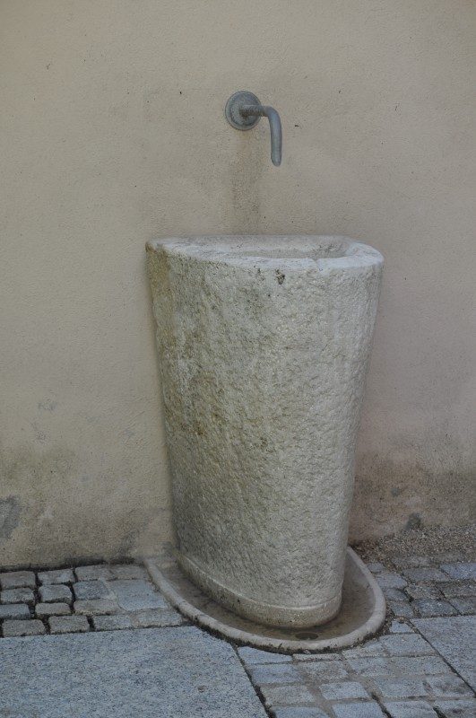 Brunnen Pflaster nachher